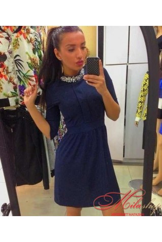 Элегантное платье из плотного трикотажа